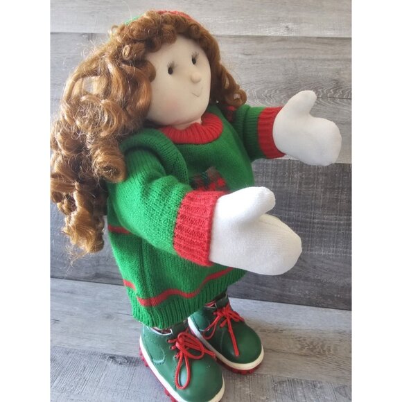 Santa’s Best CHRISTMAS ADORABLES Holiday Animated Musical Doll Girl Vtg W Cord - Picture 8 of 11